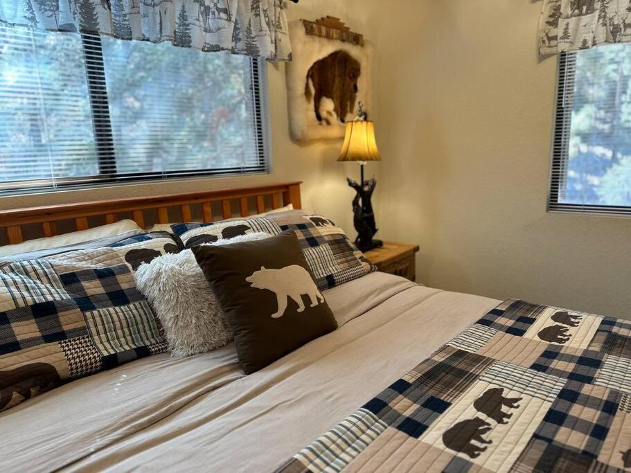 Everwood Serenity Treehouse Ontrail Head/Sledding Villa บิ๊กแบร์เลค ภายนอก รูปภาพ