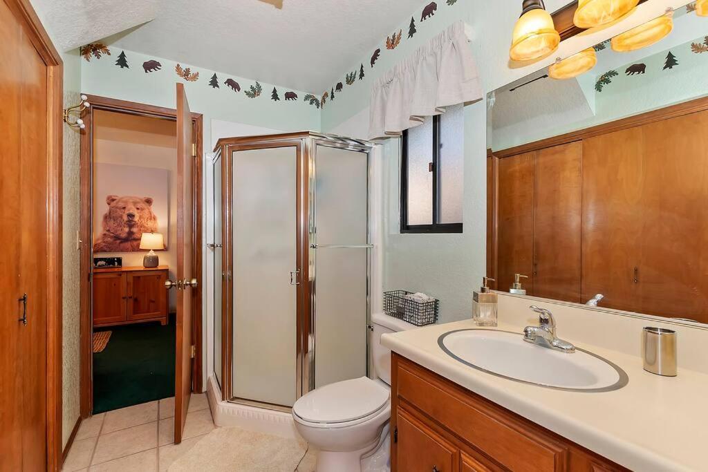 Everwood Serenity Treehouse Ontrail Head/Sledding Villa บิ๊กแบร์เลค ภายนอก รูปภาพ