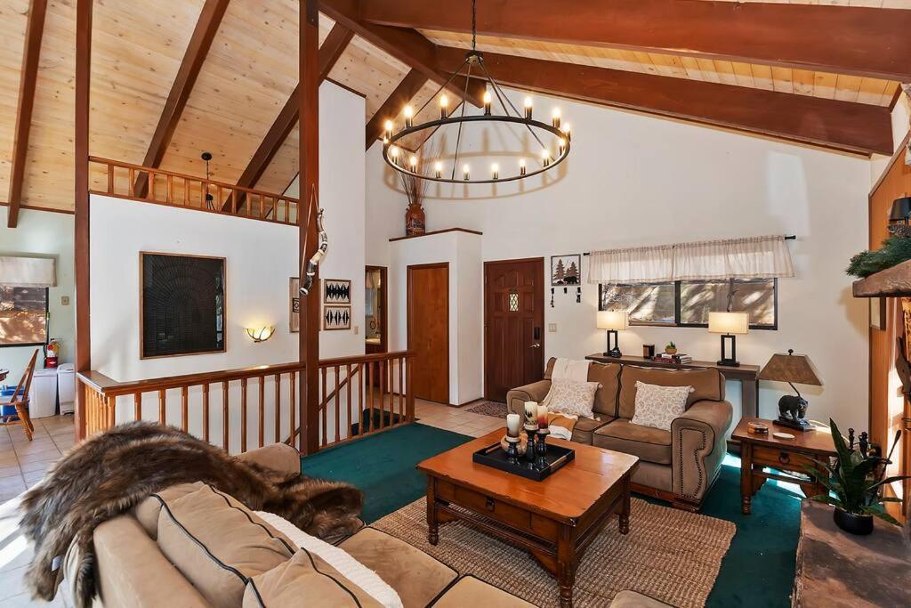 Everwood Serenity Treehouse Ontrail Head/Sledding Villa บิ๊กแบร์เลค ภายนอก รูปภาพ