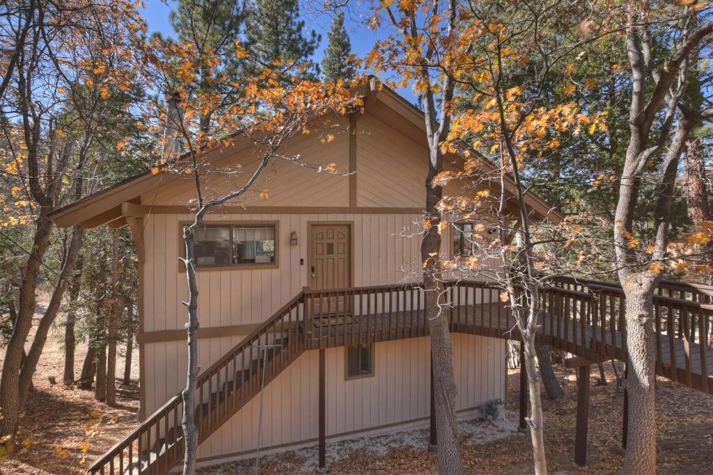 Everwood Serenity Treehouse Ontrail Head/Sledding Villa บิ๊กแบร์เลค ภายนอก รูปภาพ